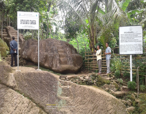 Situs  Batu Tangga yang ada di Kabupaten Situbondo, Jawa Timur yang Layak di jadikan Destinasi Wisata